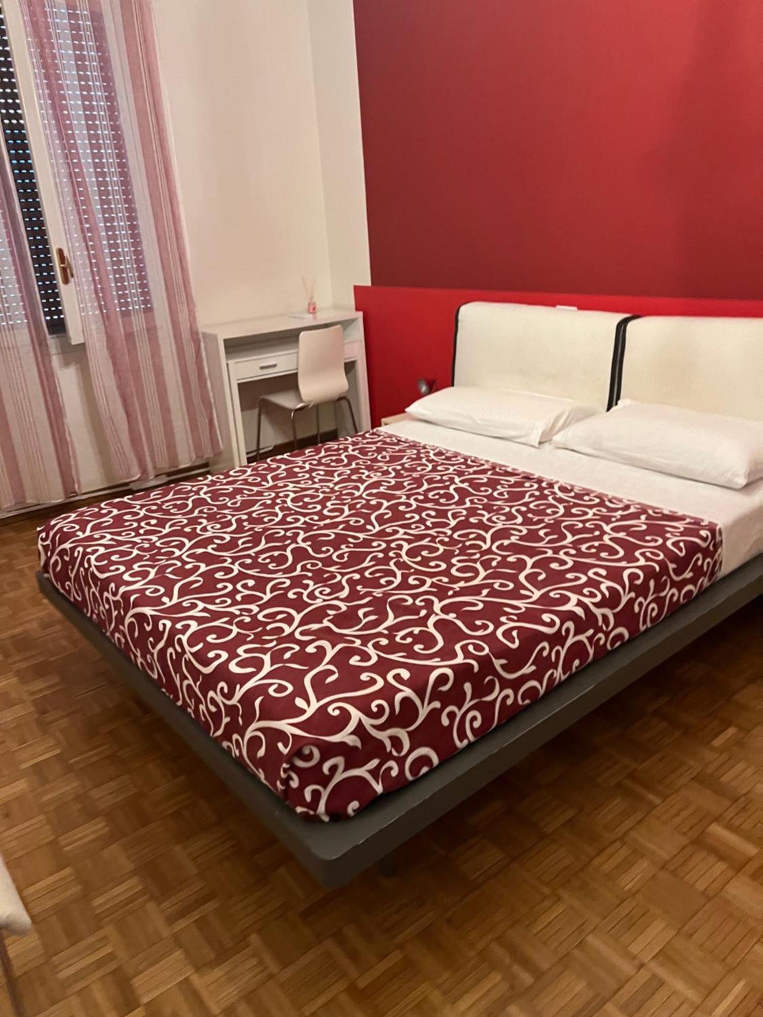 Moonlight Centro Bologna Hotel Екстериор снимка